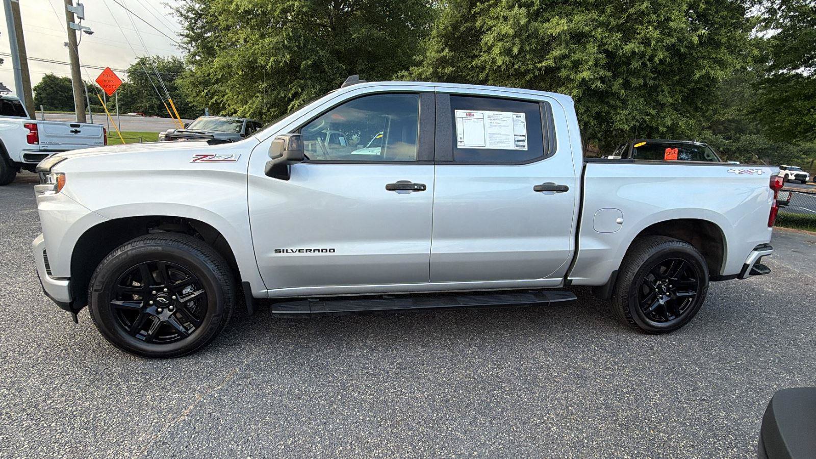 Used 2022 Chevrolet Silverado 1500 RST AWD/4WD image 11