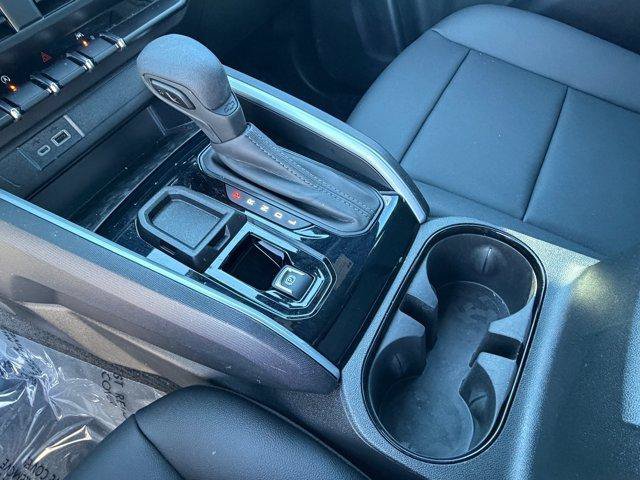 Used 2024 Chevrolet Colorado W/T w/ WT Convenience Package RWD image 30
