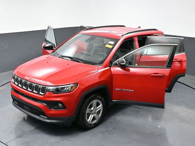 Used 2024 Jeep Compass Latitude image 66