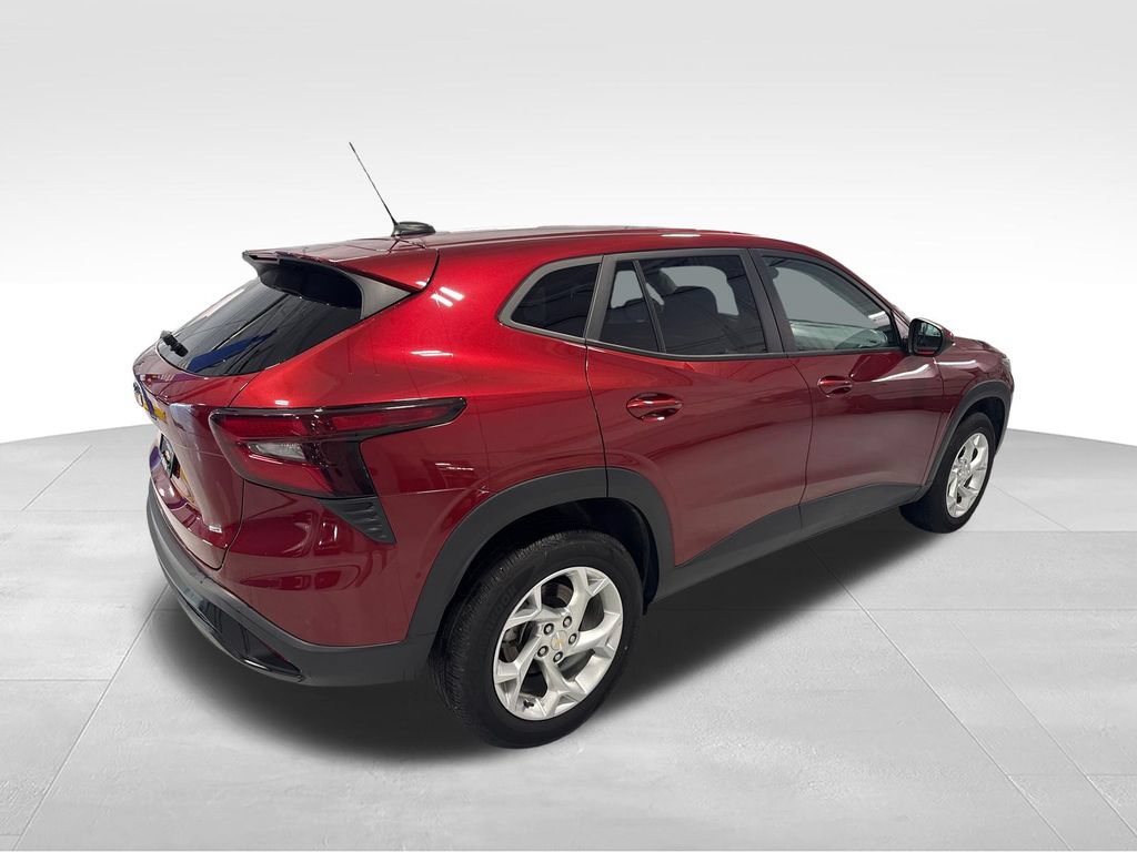 Used 2024 Chevrolet Trax LS w/ LS Convenience Package FWD image 47