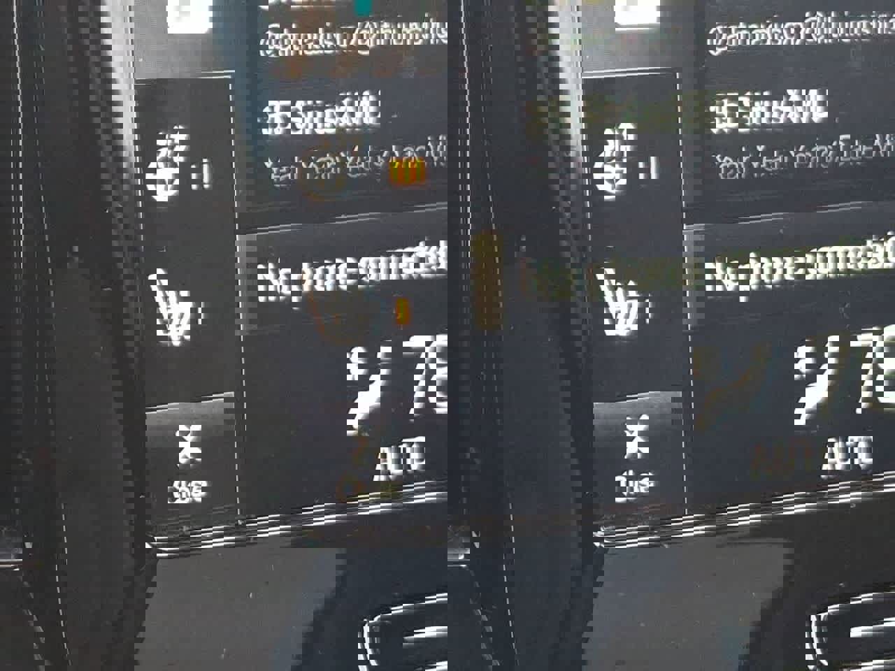 Used 2020 Volvo XC40 T5 Momentum image 25