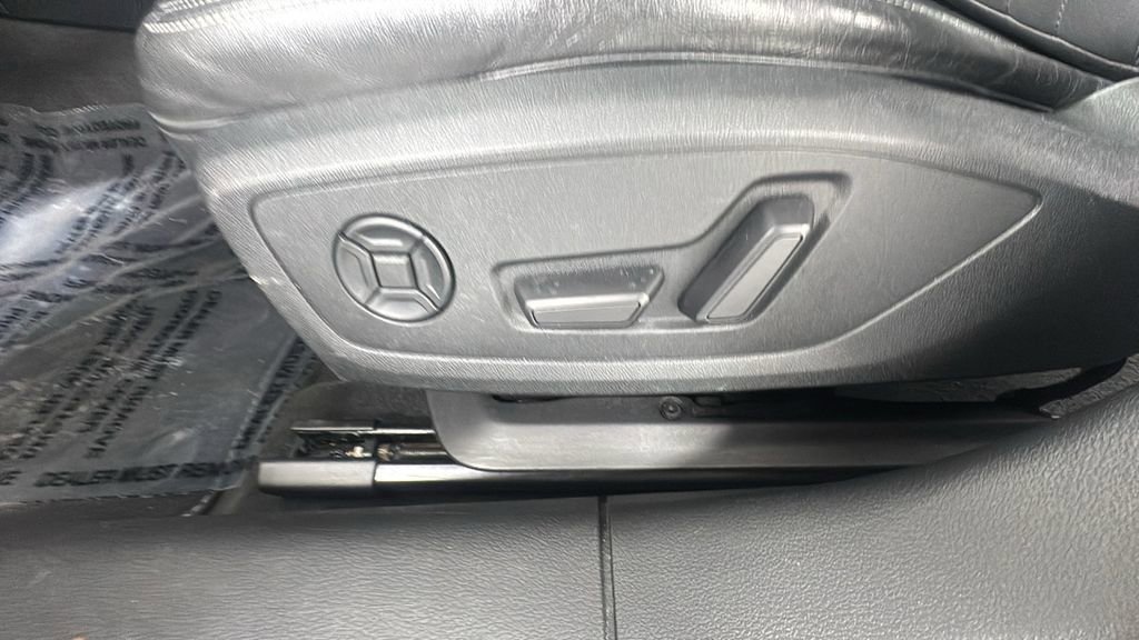 Used 2024 Audi A6 Premium Plus image 11