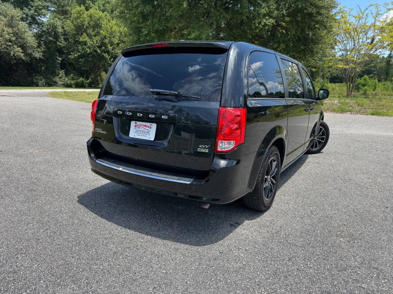 Used 2018 Dodge Grand Caravan GT FWD image 35