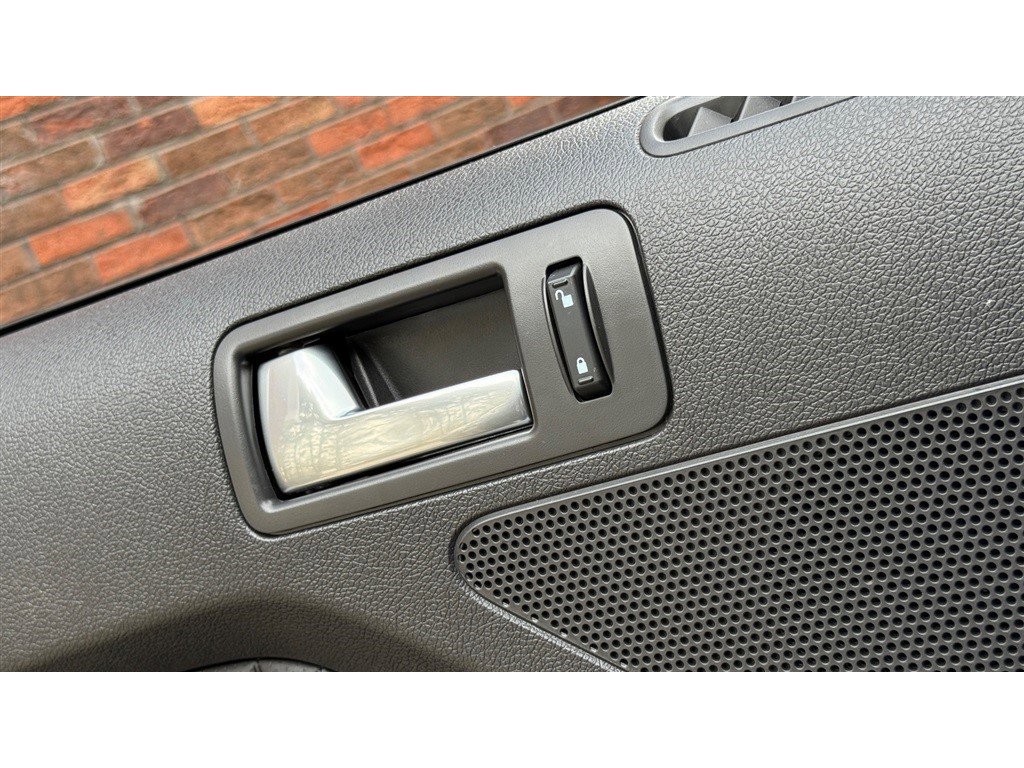 Used 2013 Ford Mustang Shelby GT500 RWD image 56