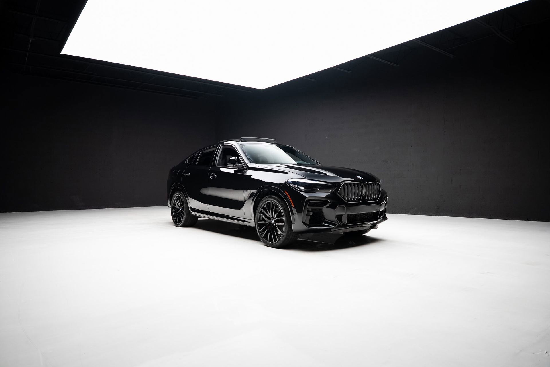 Used 2023 BMW X6 xDrive40i w/ M Sport Package AWD/4WD image 89