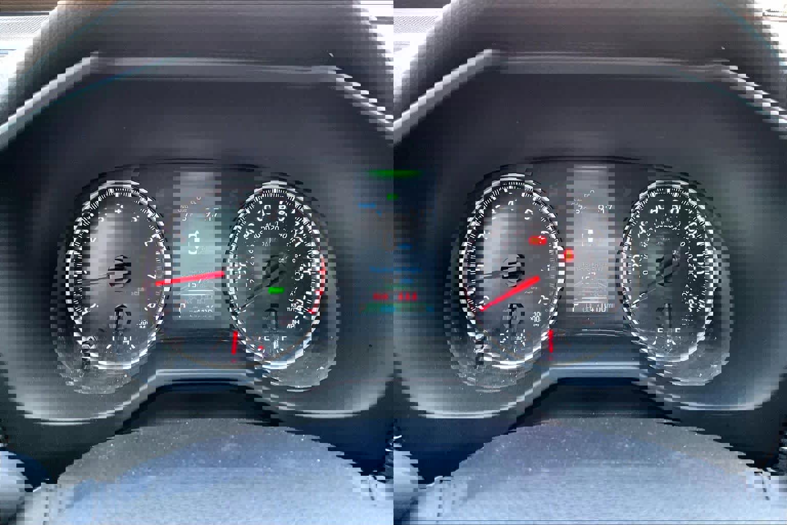 Used 2022 Toyota RAV4 XLE Premium image 23