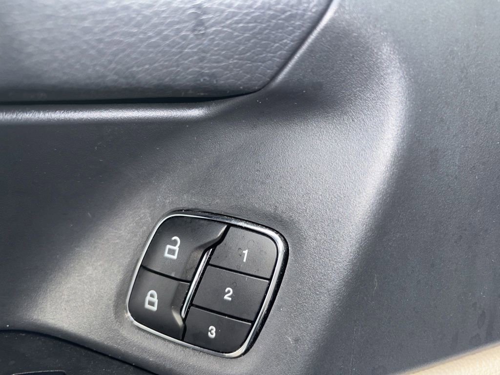 Used 2024 Ford Expedition Limited image 29