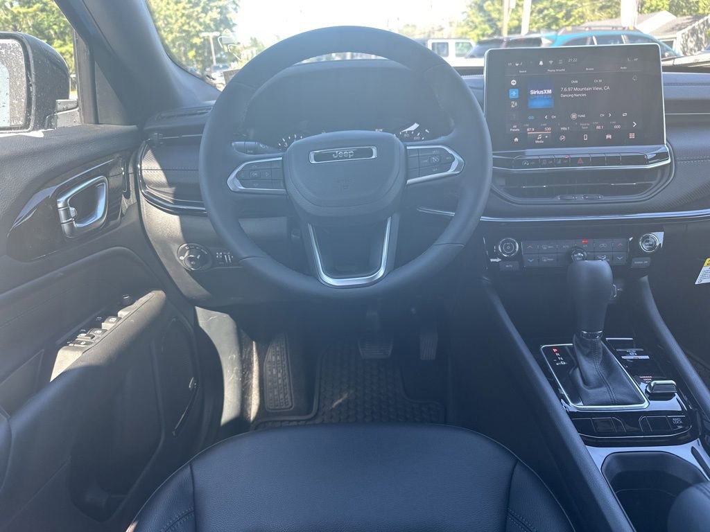 New 2025 Jeep Compass Latitude w/ Sun & Sound Group image 14