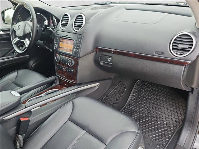 Used 2011 Mercedes-Benz GL 450 4MATIC image 26