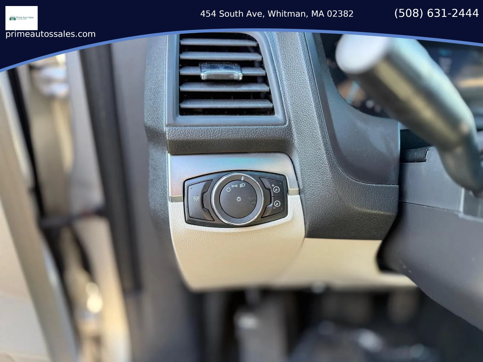 Used 2011 Ford Explorer 2WD image 23