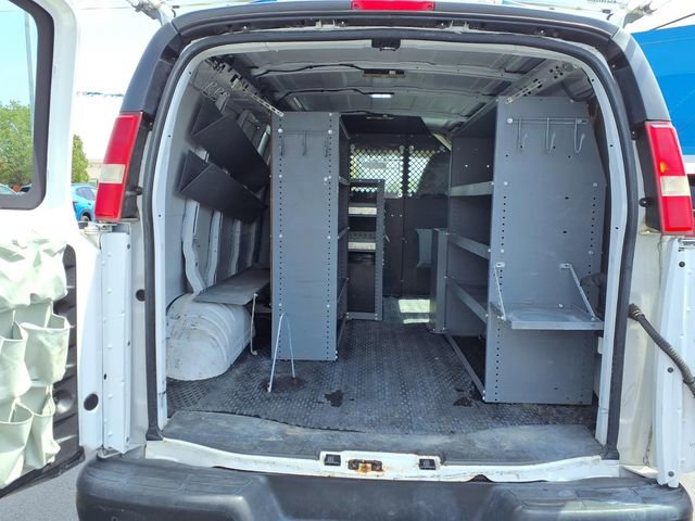 Used 2015 Chevrolet Express 2500 RWD image 13
