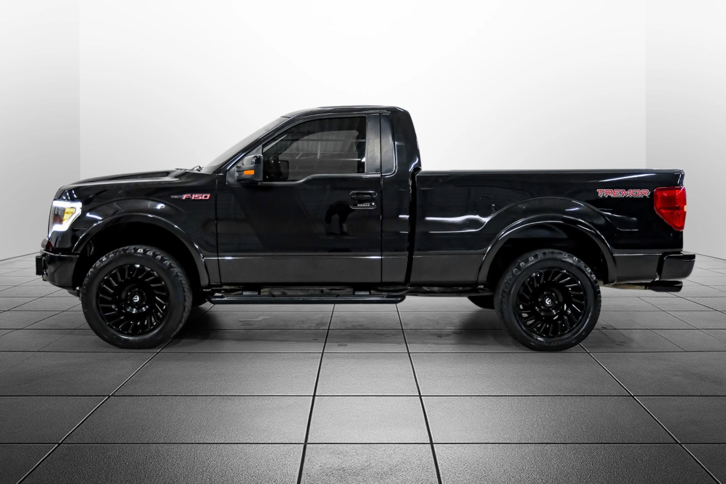 Used 2014 Ford F150 FX4 w/ FX Appearance Package image 10