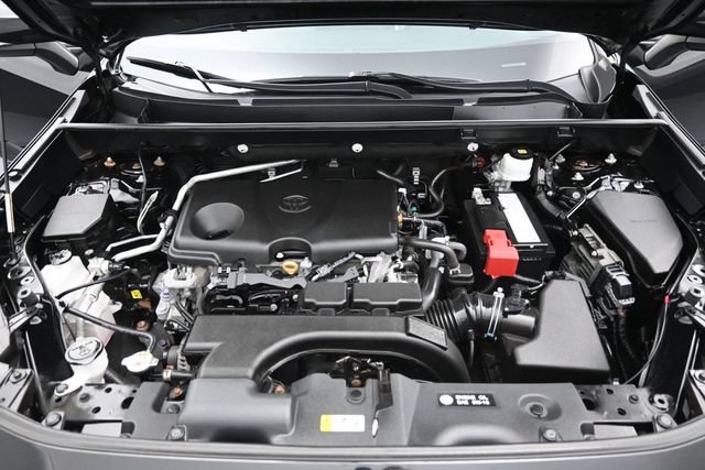 Used 2019 Toyota RAV4 XLE Premium w/ Cold Weather Package AWD/4WD image 34