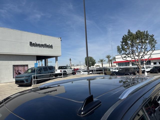 Used 2021 Chevrolet Tahoe LT w/ LT Signature Package image 36