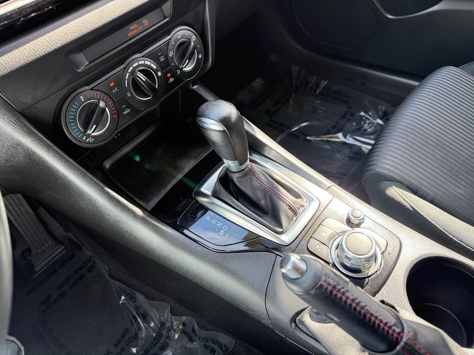 Used 2015 MAZDA MAZDA3 i Touring FWD image 13