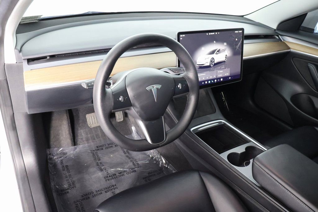 Used 2023 Tesla Model 3 Standard Range image 7