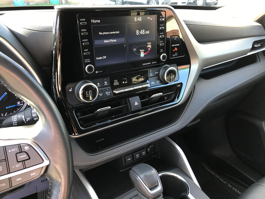 Certified 2020 Toyota Highlander XLE AWD/4WD image 20