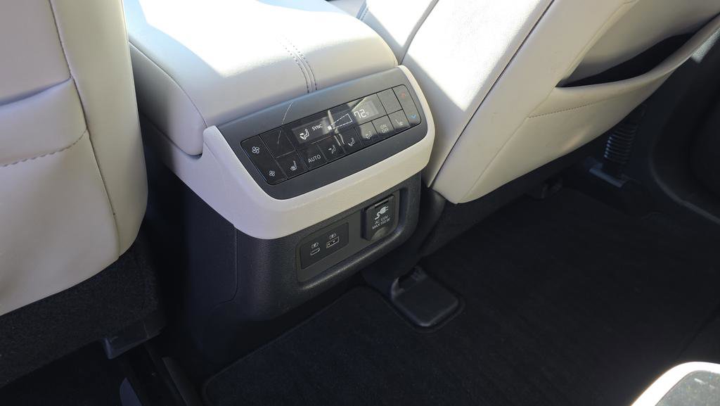 Used 2022 Nissan Pathfinder Platinum w/ Cargo Package image 17