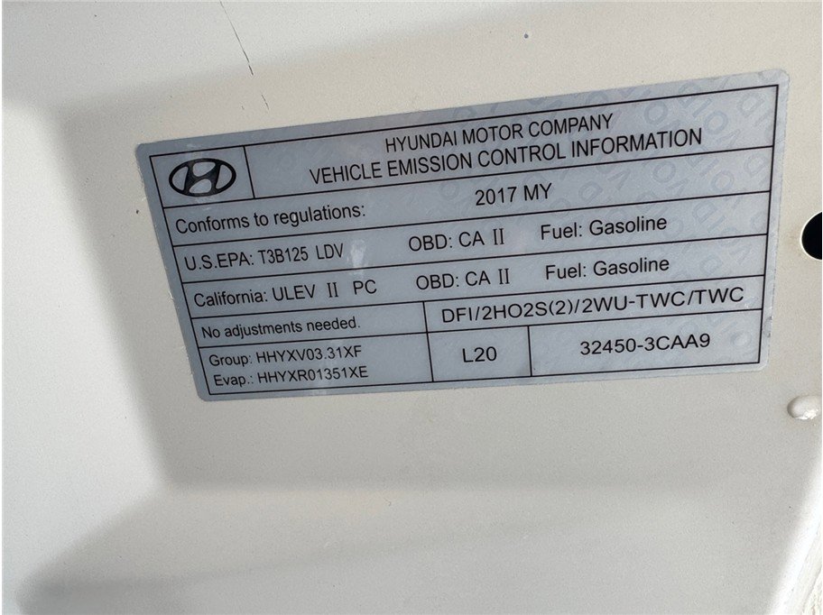 Used 2017 Hyundai Santa Fe Limited w/ Cargo Package image 26