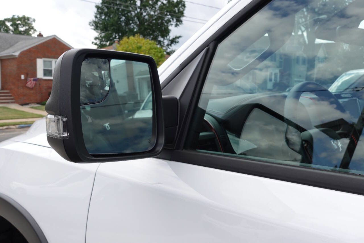 Used 2025 RAM 1500 Rebel image 14