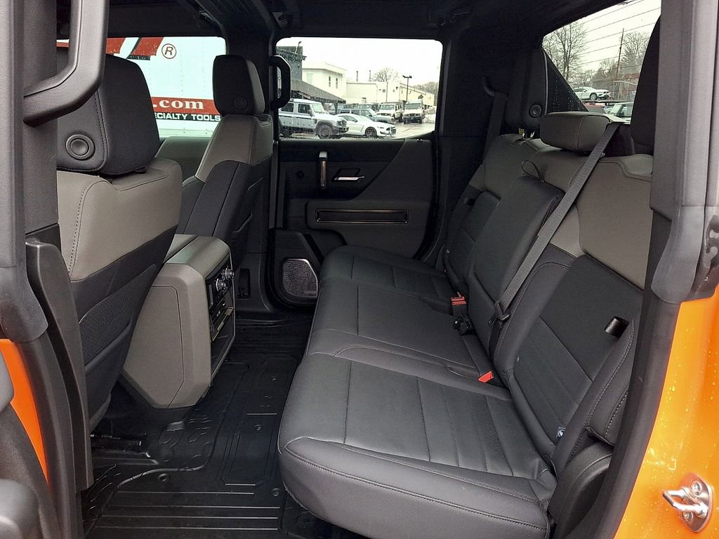 Used 2024 GMC Hummer EV 3X w/ LPO, Illumination Package image 10