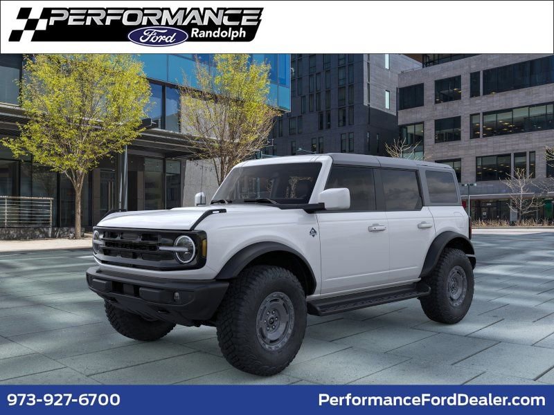 New 2025 Ford Bronco Outer Banks w/ Sasquatch Package