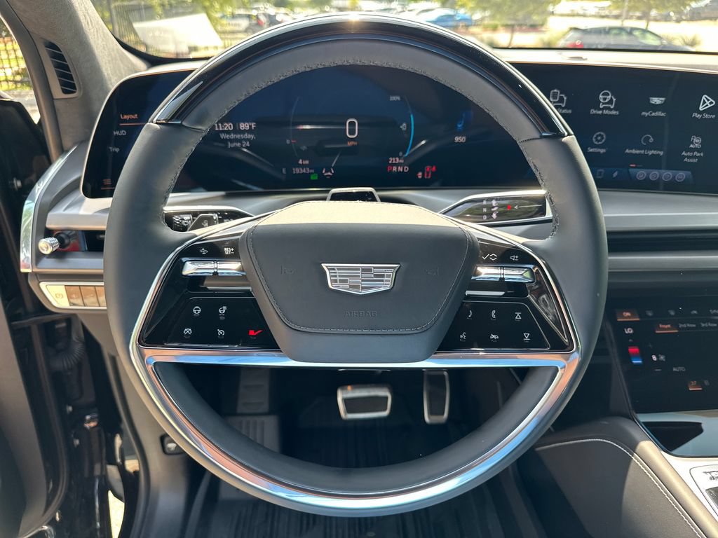 Used 2026 Cadillac Vistiq Platinum w/ LPO, Floor Liner Package AWD/4WD image 21