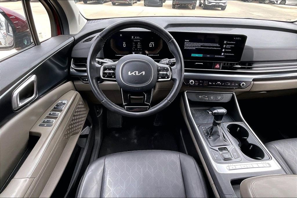 Used 2025 Kia Carnival image 5