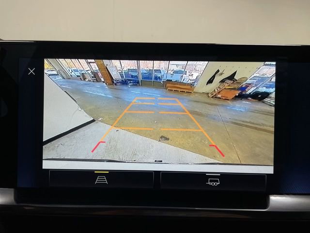 Used 2024 Chevrolet Silverado 1500 LT image 17