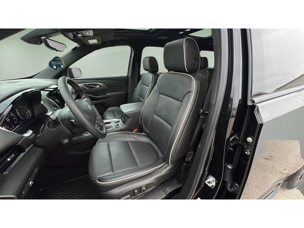 Certified 2023 Chevrolet Traverse Premier w/ Redline Edition image 24