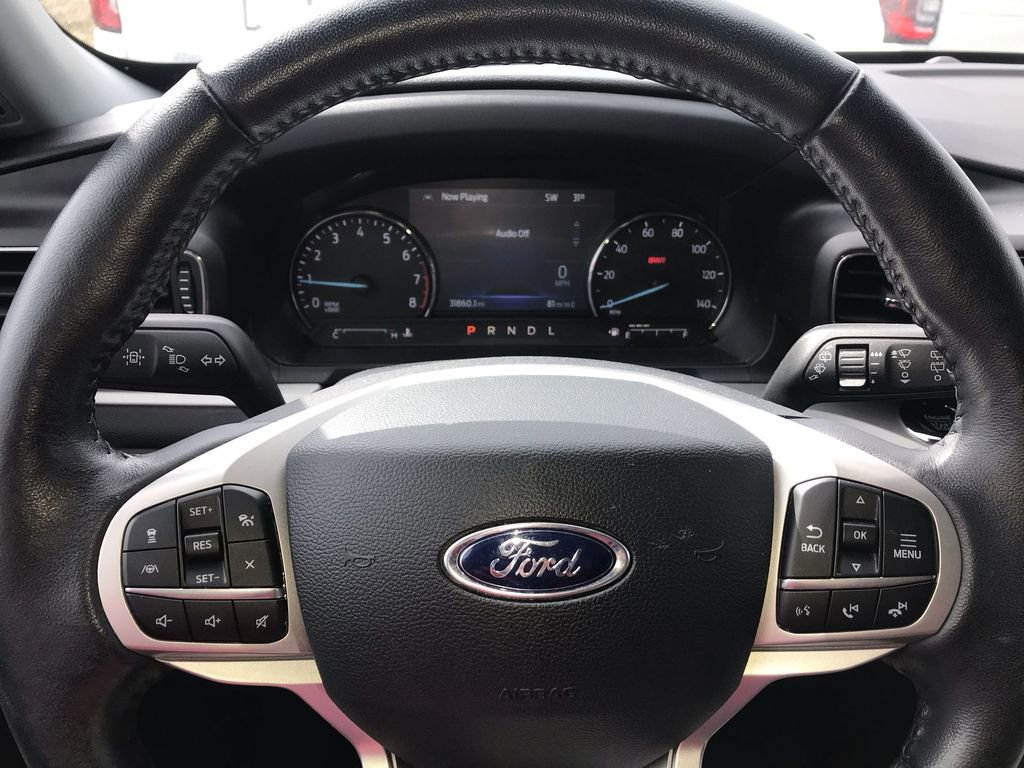 Used 2022 Ford Explorer XLT w/ Equipment Group 202A AWD/4WD image 14
