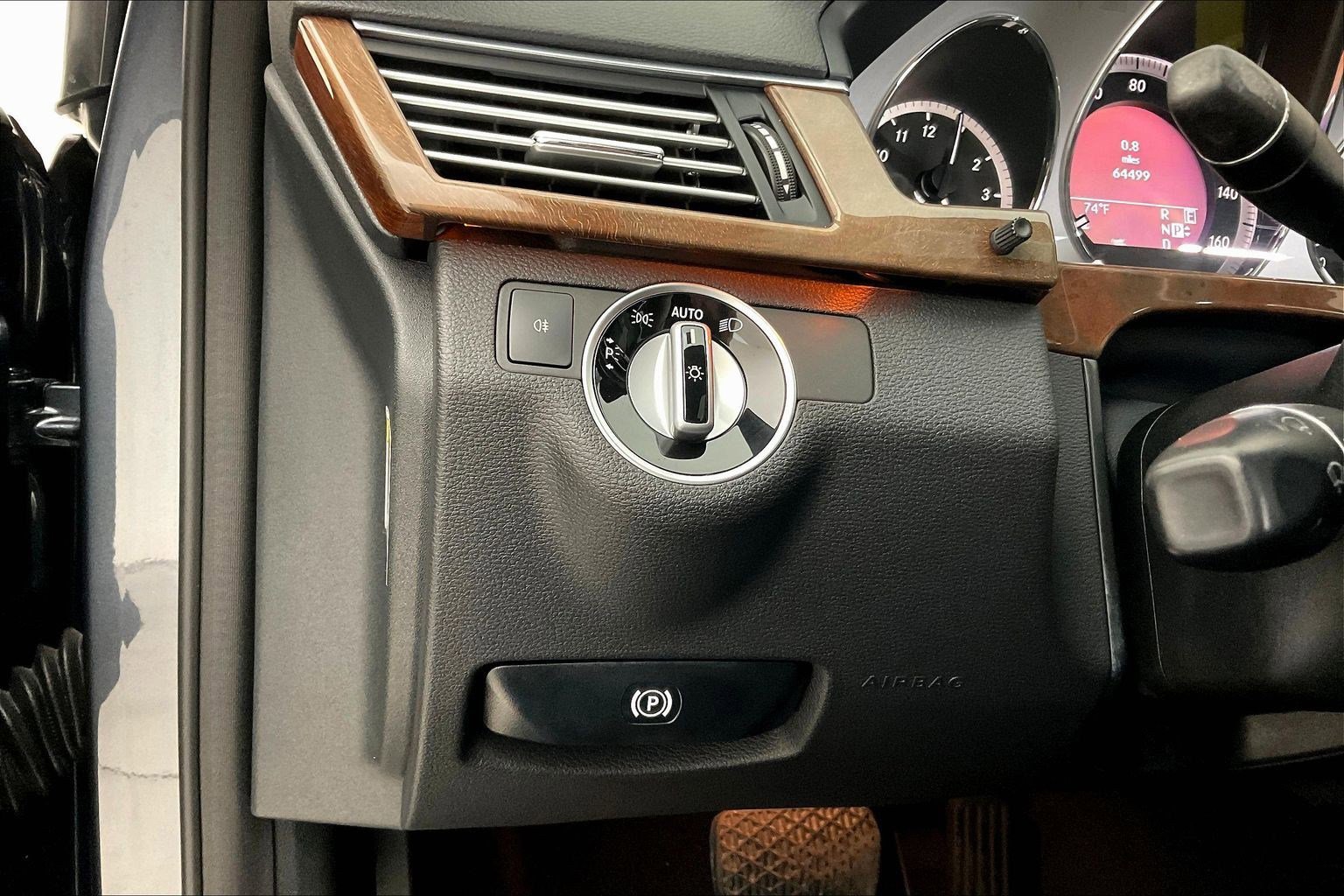 Used 2011 Mercedes-Benz E 350 4MATIC Sedan image 15