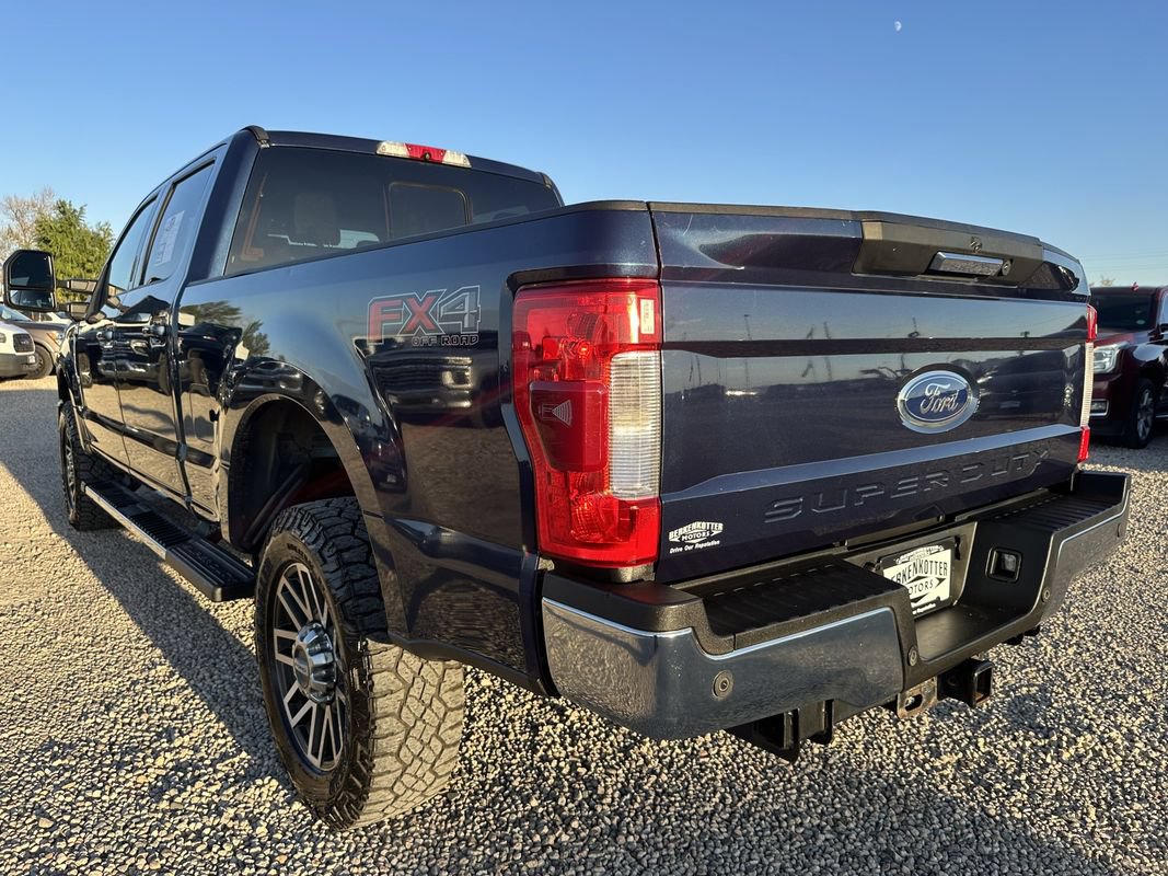 Used 2018 Ford F250 Lariat w/ Lariat Value Package AWD/4WD image 8
