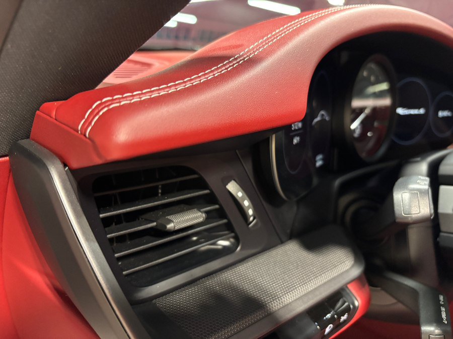 Used 2020 Porsche 911 Carrera S RWD image 10