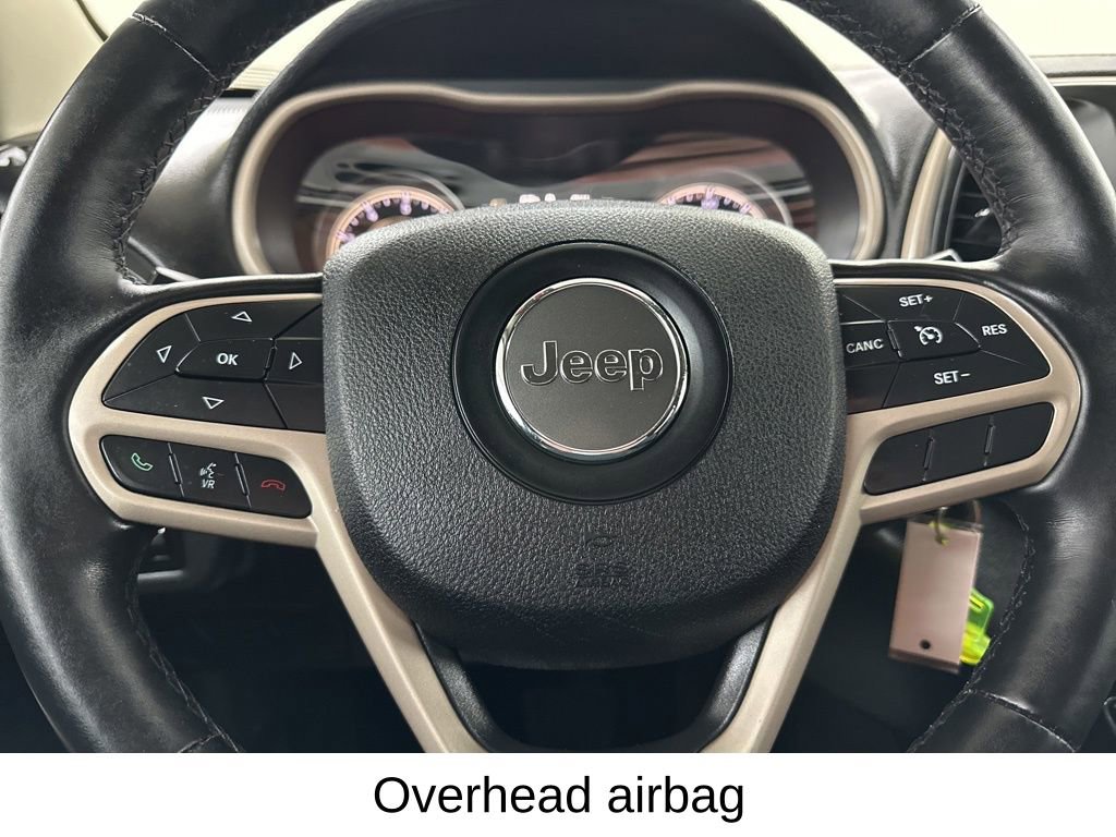 Used 2017 Jeep Cherokee Latitude w/ Cold Weather Group image 34