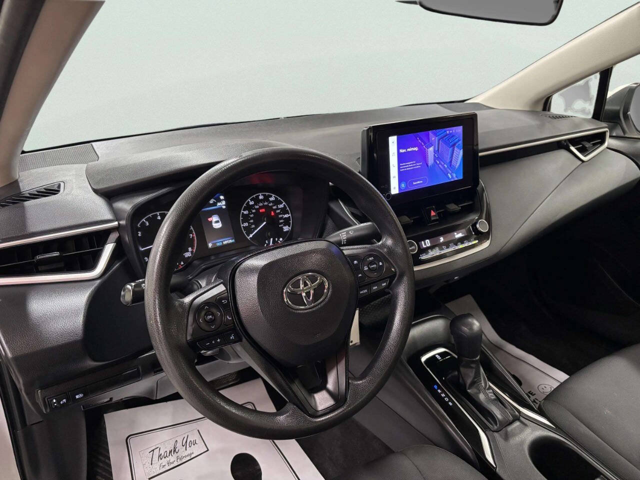 Used 2023 Toyota Corolla LE FWD image 11