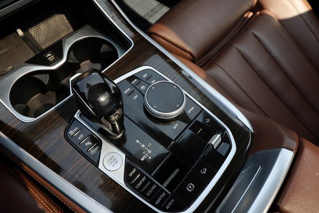 Used 2020 BMW X7 xDrive40i w/ Premium Package image 16