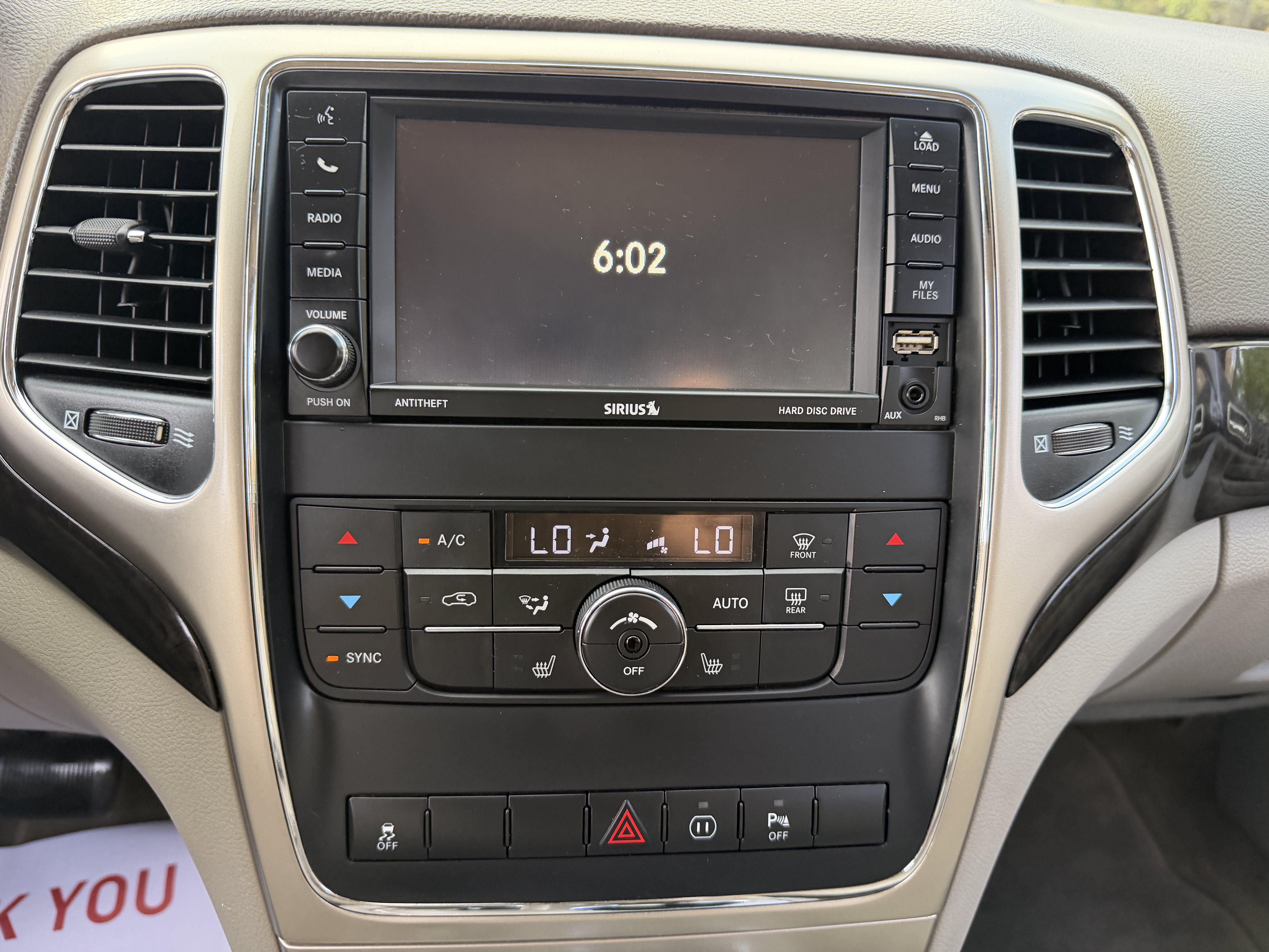 Used 2012 Jeep Grand Cherokee Laredo RWD image 26
