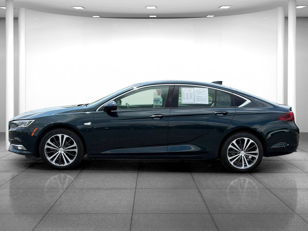 Used 2018 Buick Regal Preferred w/ Driver Confidence Package #1 FWD image 4