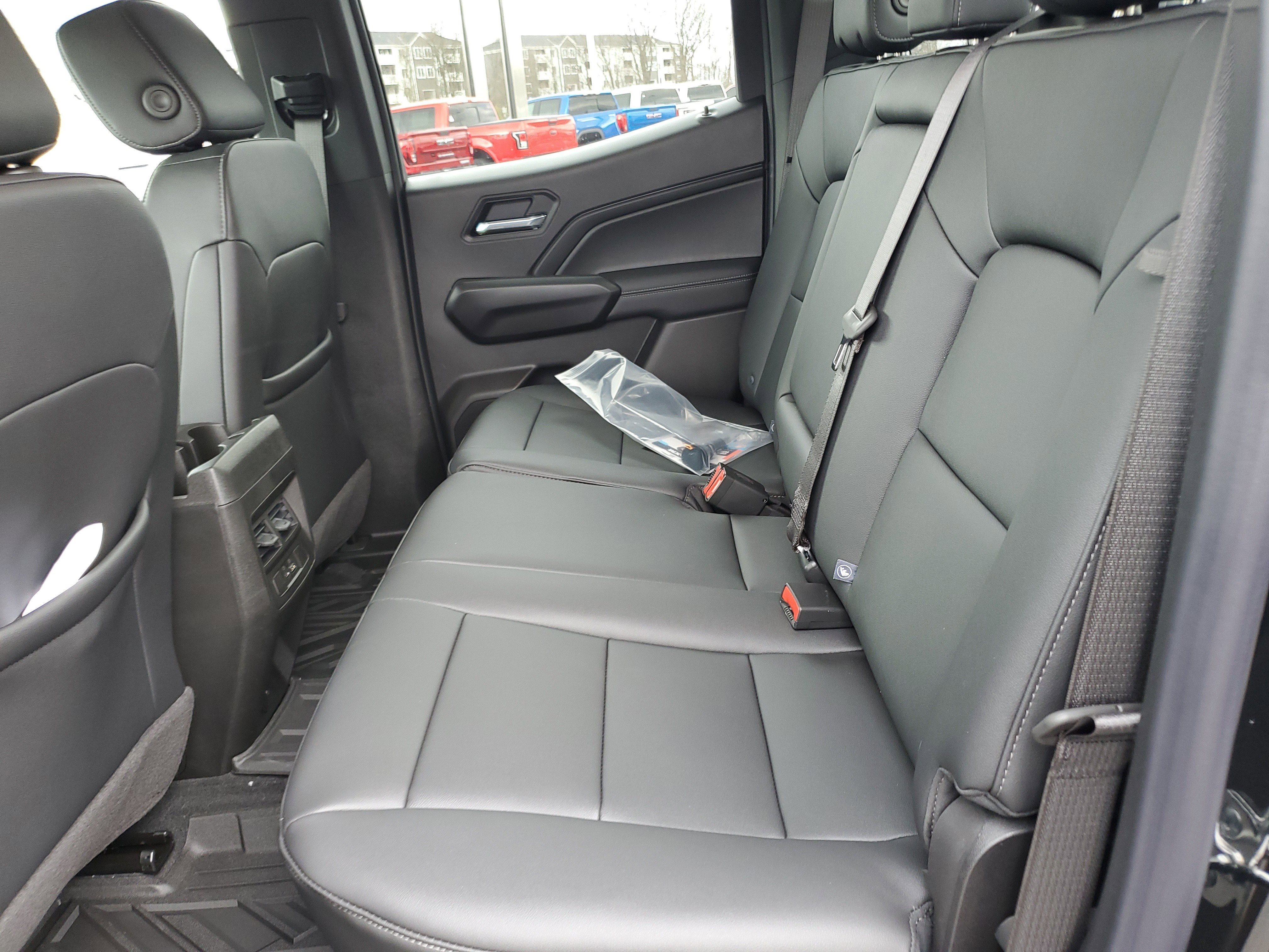 New 2026 GMC Canyon Elevation w/ Convenience Package image 29