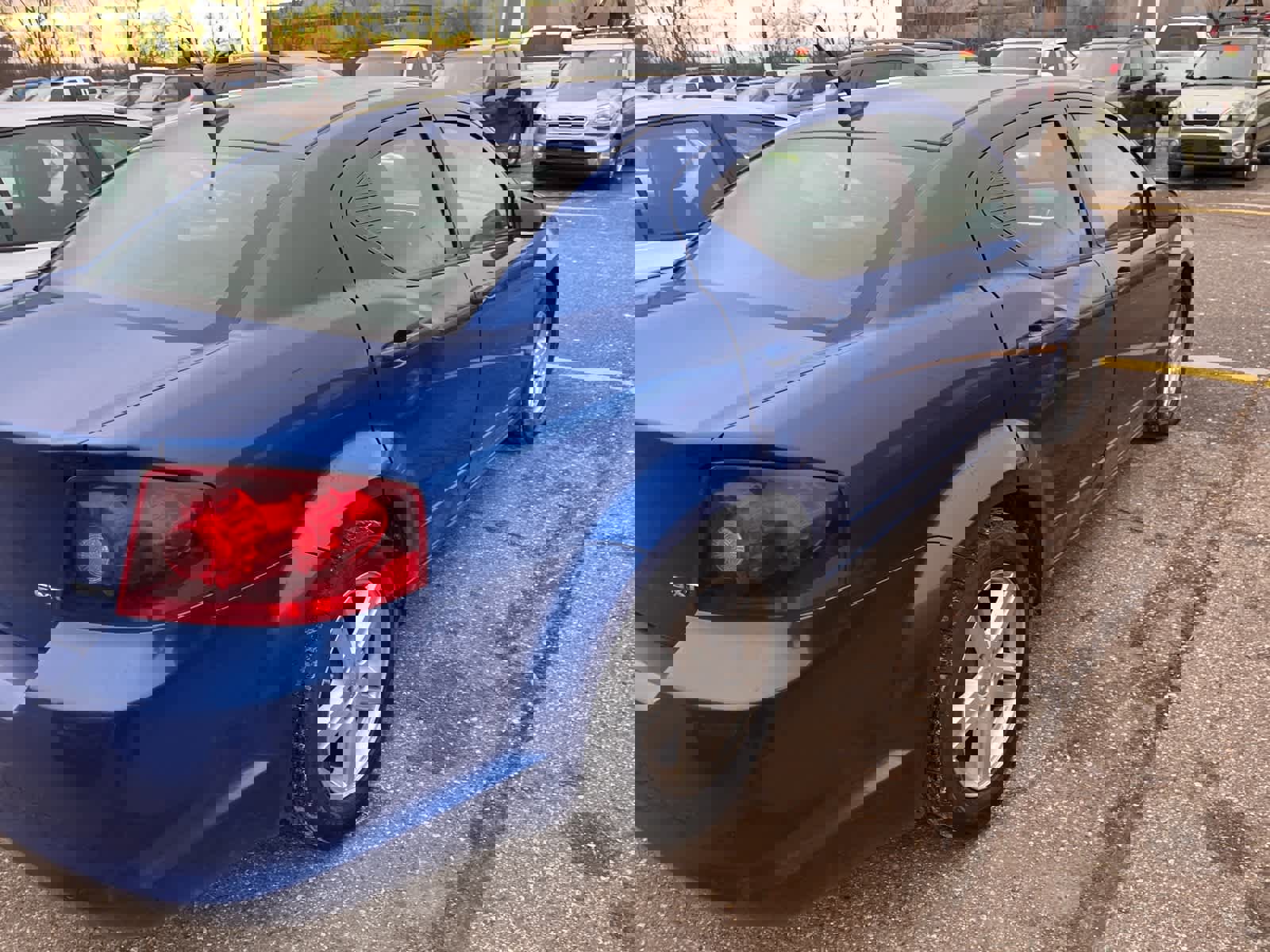 Used 2013 Dodge Avenger SXT image 14