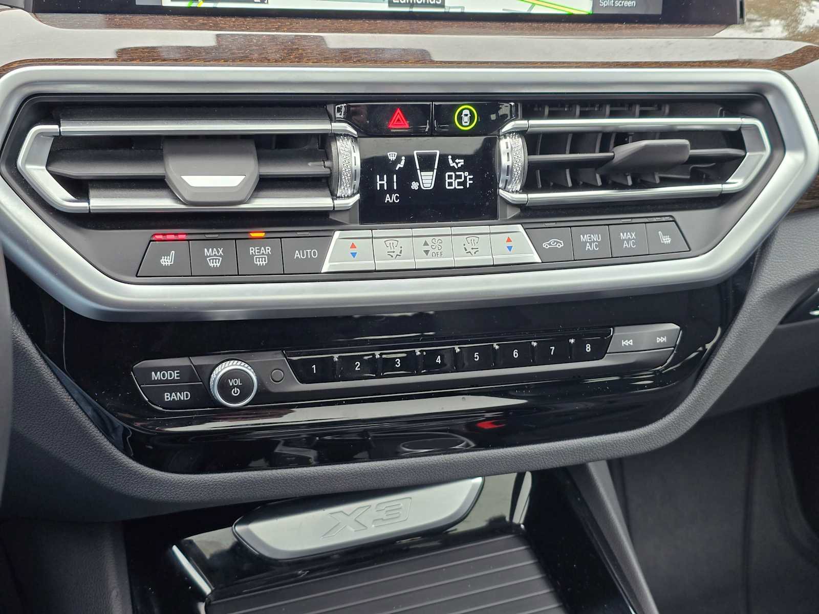 Used 2024 BMW X3 xDrive30i image 25