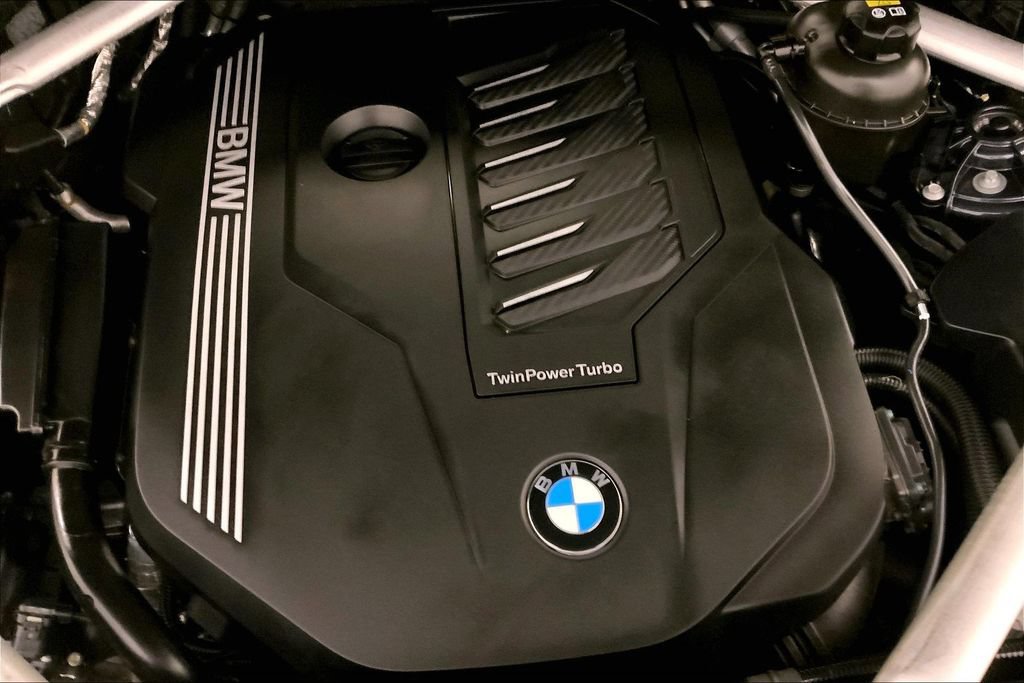 Used 2022 BMW X5 xDrive40i AWD/4WD image 31