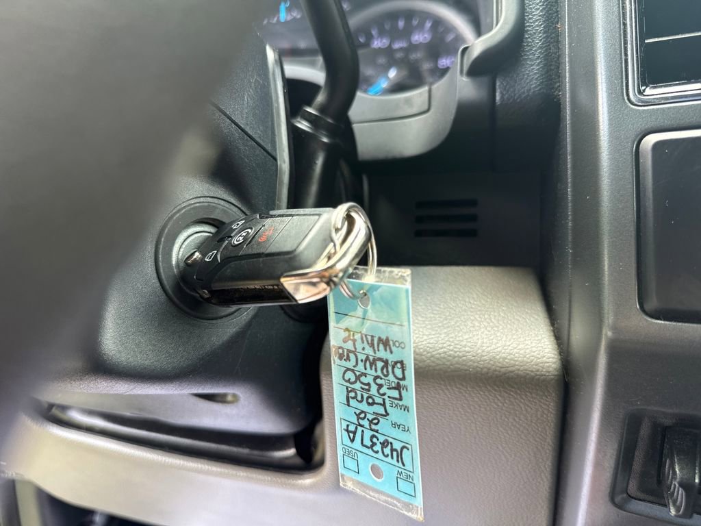 Used 2022 Ford F350 XLT image 59