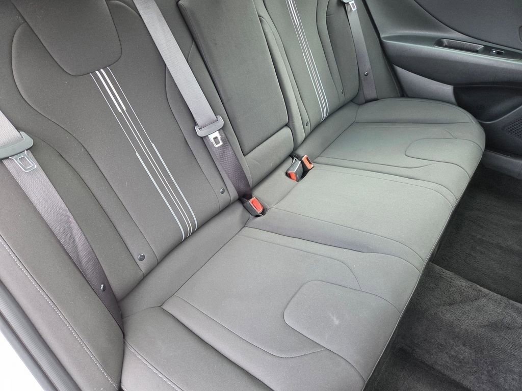 Used 2025 Hyundai Elantra SEL FWD image 5