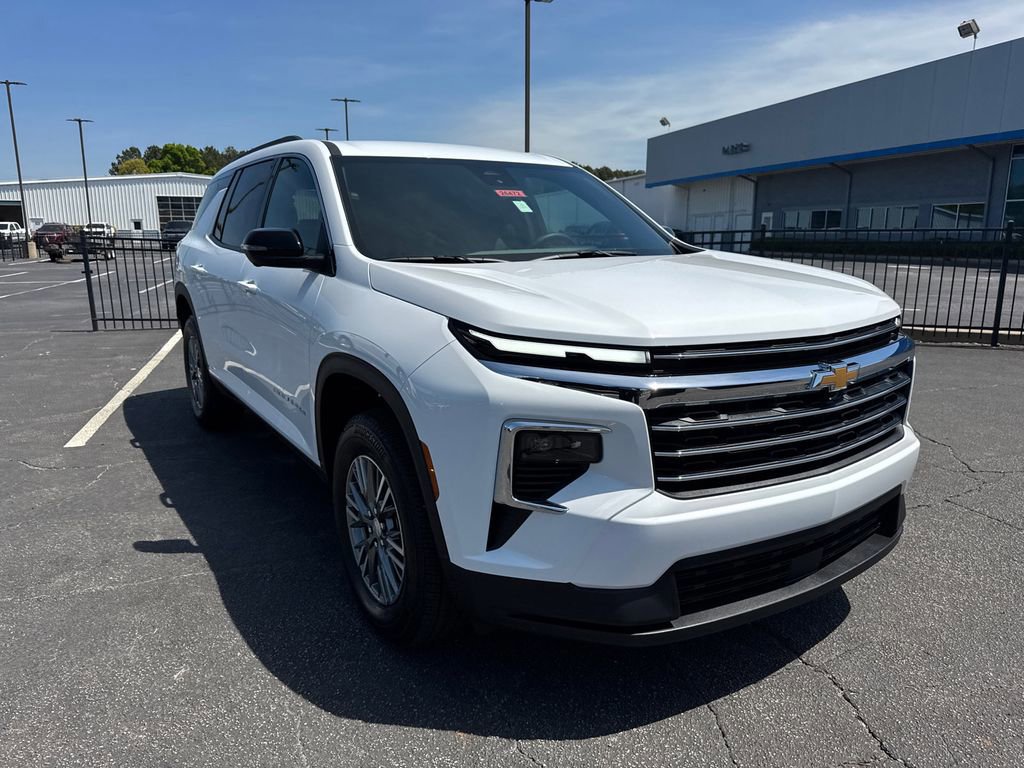 New 2026 Chevrolet Traverse LT w/ Driver Confidence Package FWD image 4