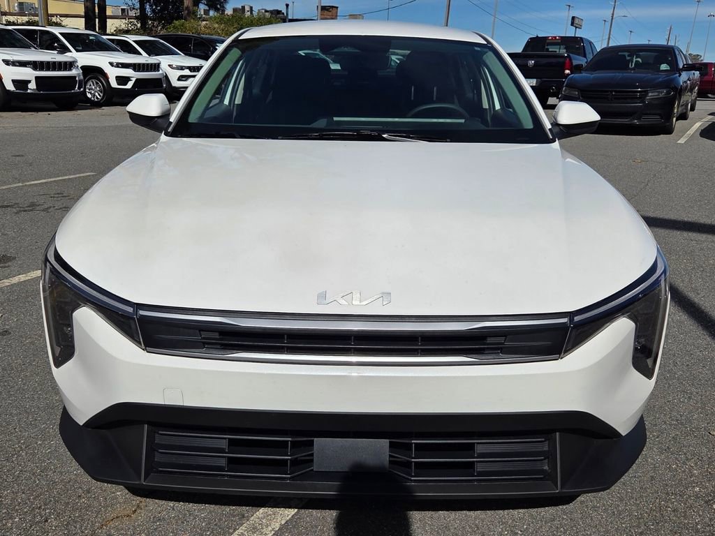 Used 2025 Kia K4 LXS image 2