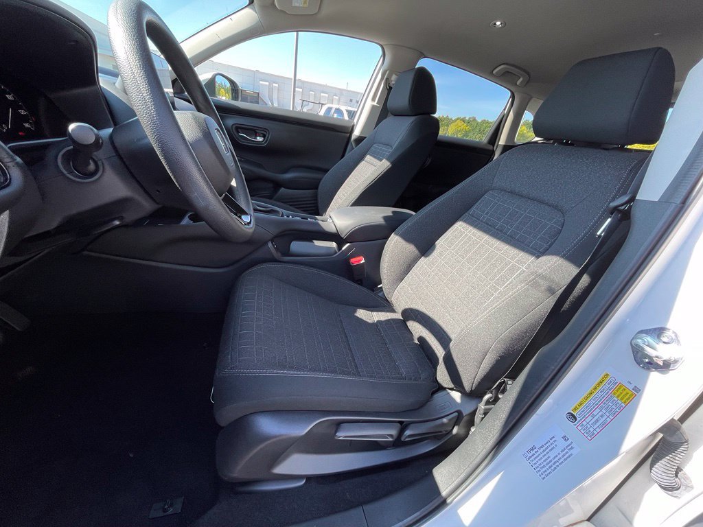 Certified 2026 Honda HR-V LX image 26