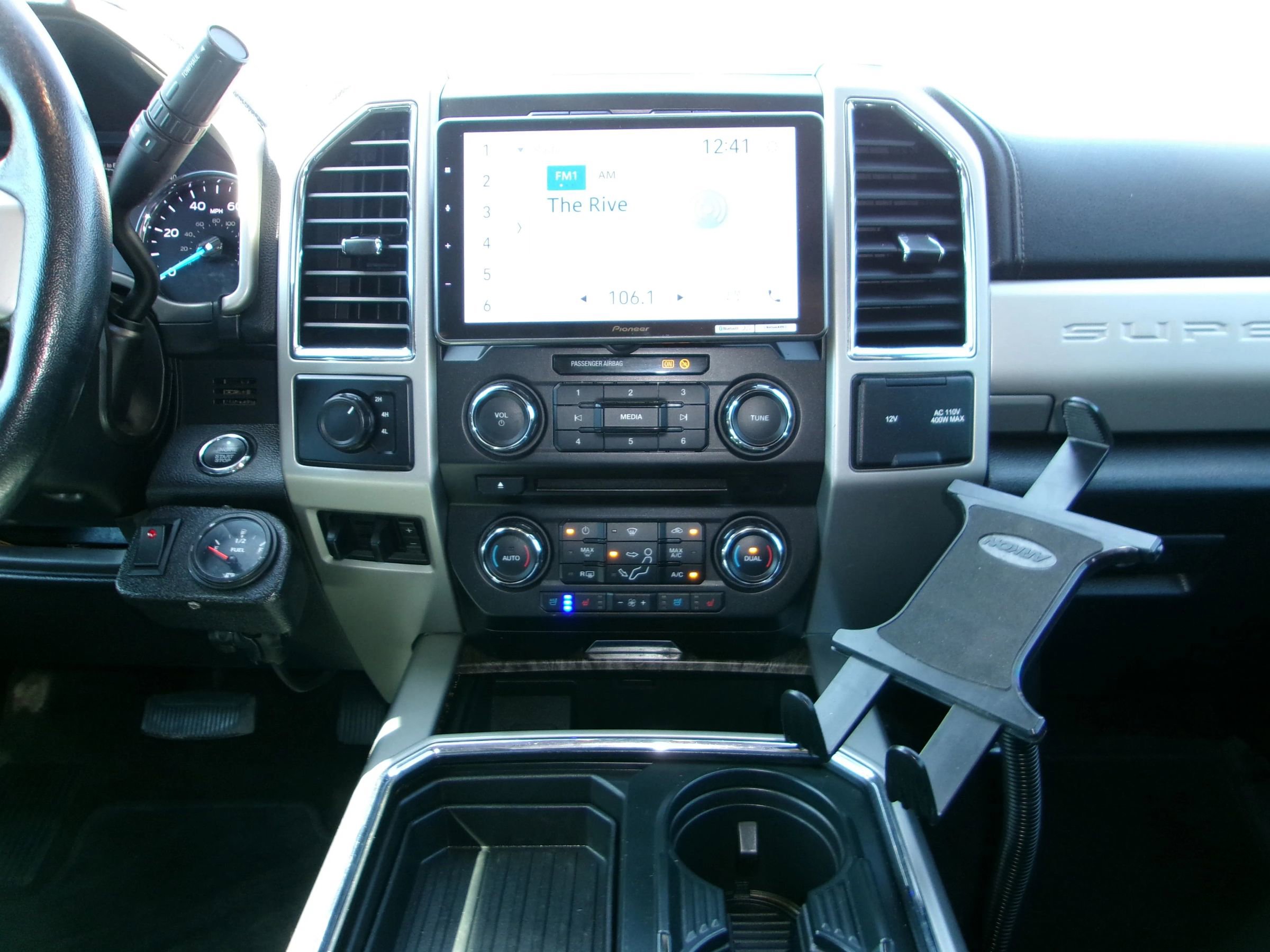 Used 2018 Ford F350 Lariat w/ Lariat Ultimate Package image 12