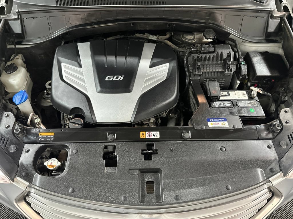 Used 2017 Hyundai Santa Fe Limited AWD/4WD image 38